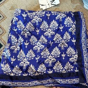 Zara-NWT-purple silk wrap -L